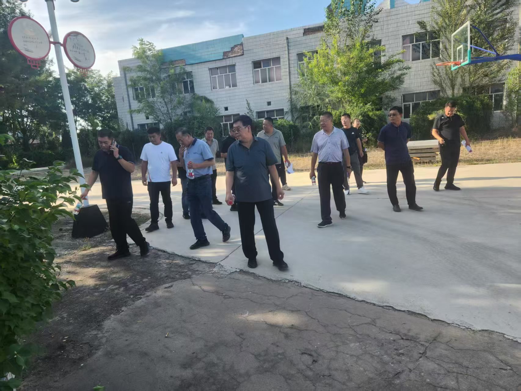 巴彦淖尔市EPDM地面混合型塑胶跑道 - 方案